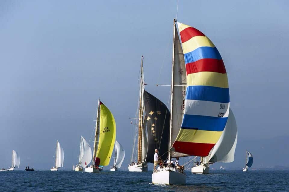 Una barca lucchese vince le vele storiche di Viareggio