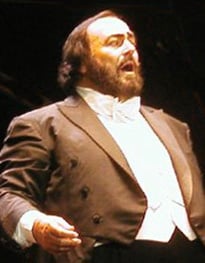 Inaugurazione della scultura dedicata a Pavarotti, donata dal Comune di Pietrasanta a Modena