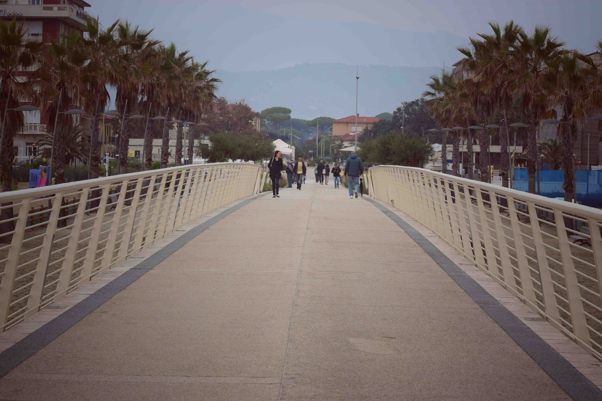 Passerella sul mare