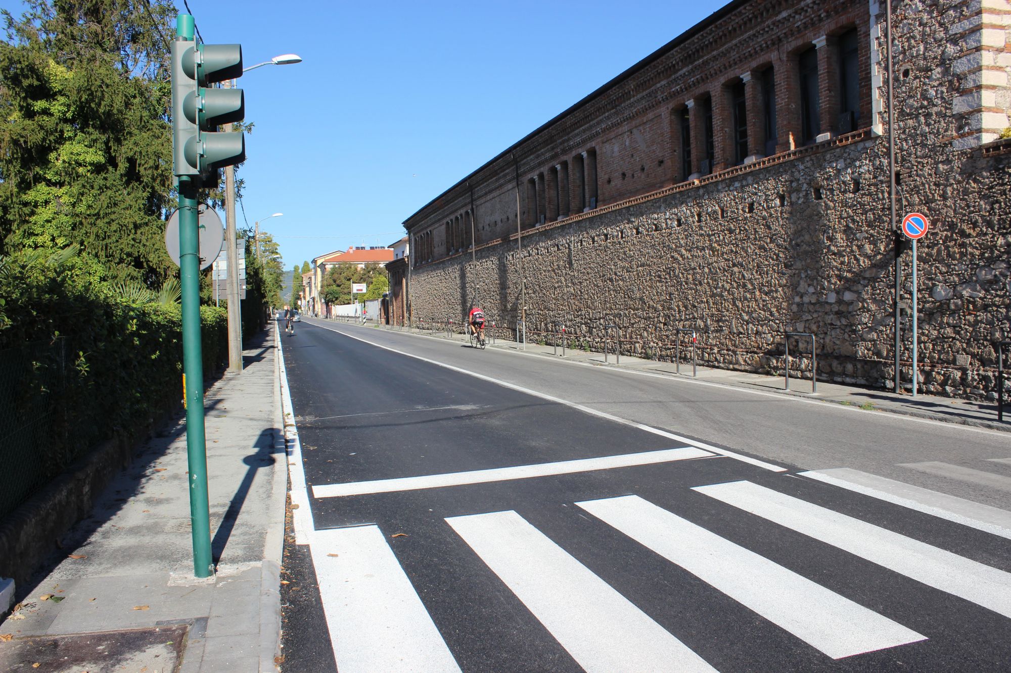Nuovo marciapiede in via Provinciale Vallecchia, pedoni al sicuro