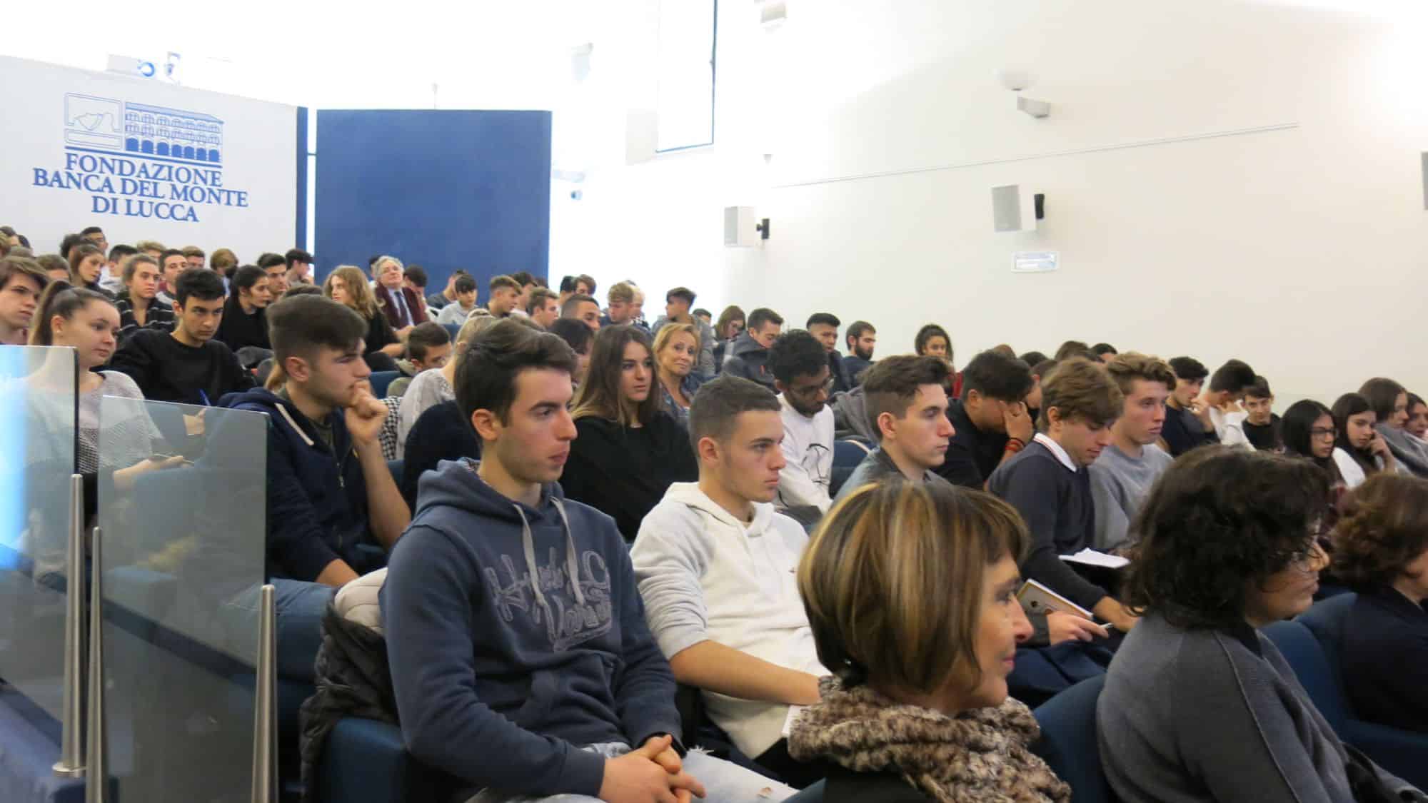 Gli imprenditori incontrano gli studenti per far conoscere l’economia lucchese