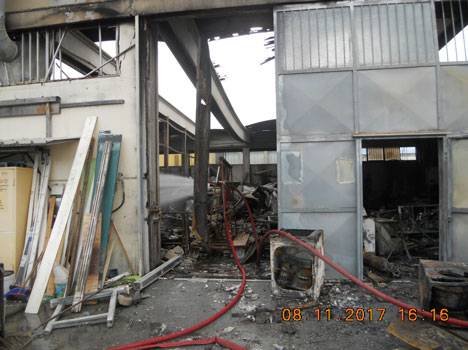 Incendio alle Bocchette, Arpat conferma: &#8220;Amianto nel tetto&#8221;