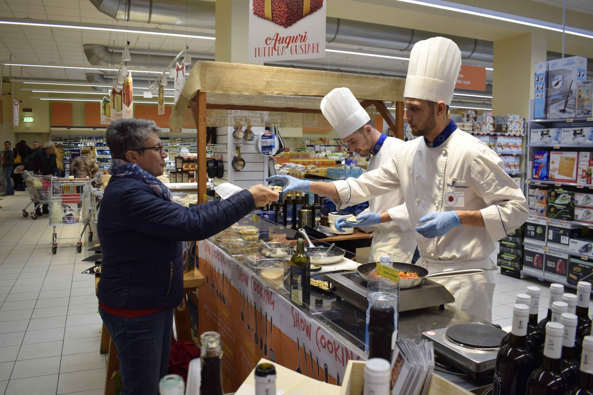 Degustazioni e ricette al supermercato, un successo