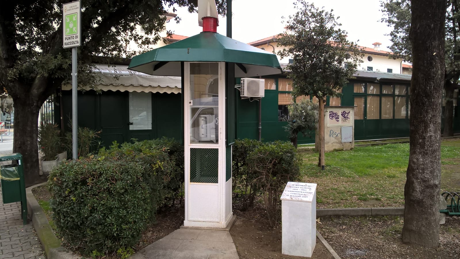 Restaurata la colonnina metereologica di Piazza Marconi