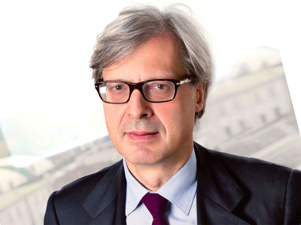 Vittorio Sgarbi visita Forte dei Marmi