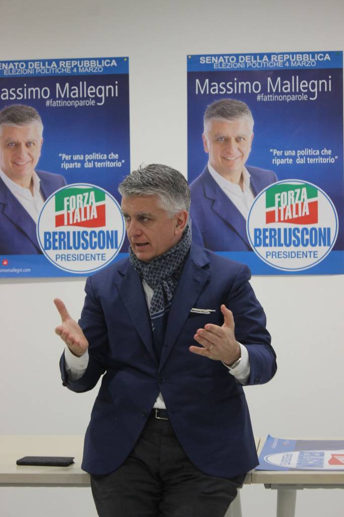 Massimo Mallegni inaugurazione sede Massa 2