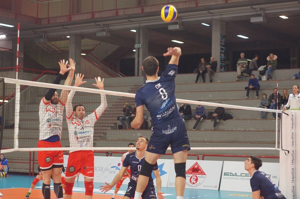 pallavolo acqua fonteviva massa