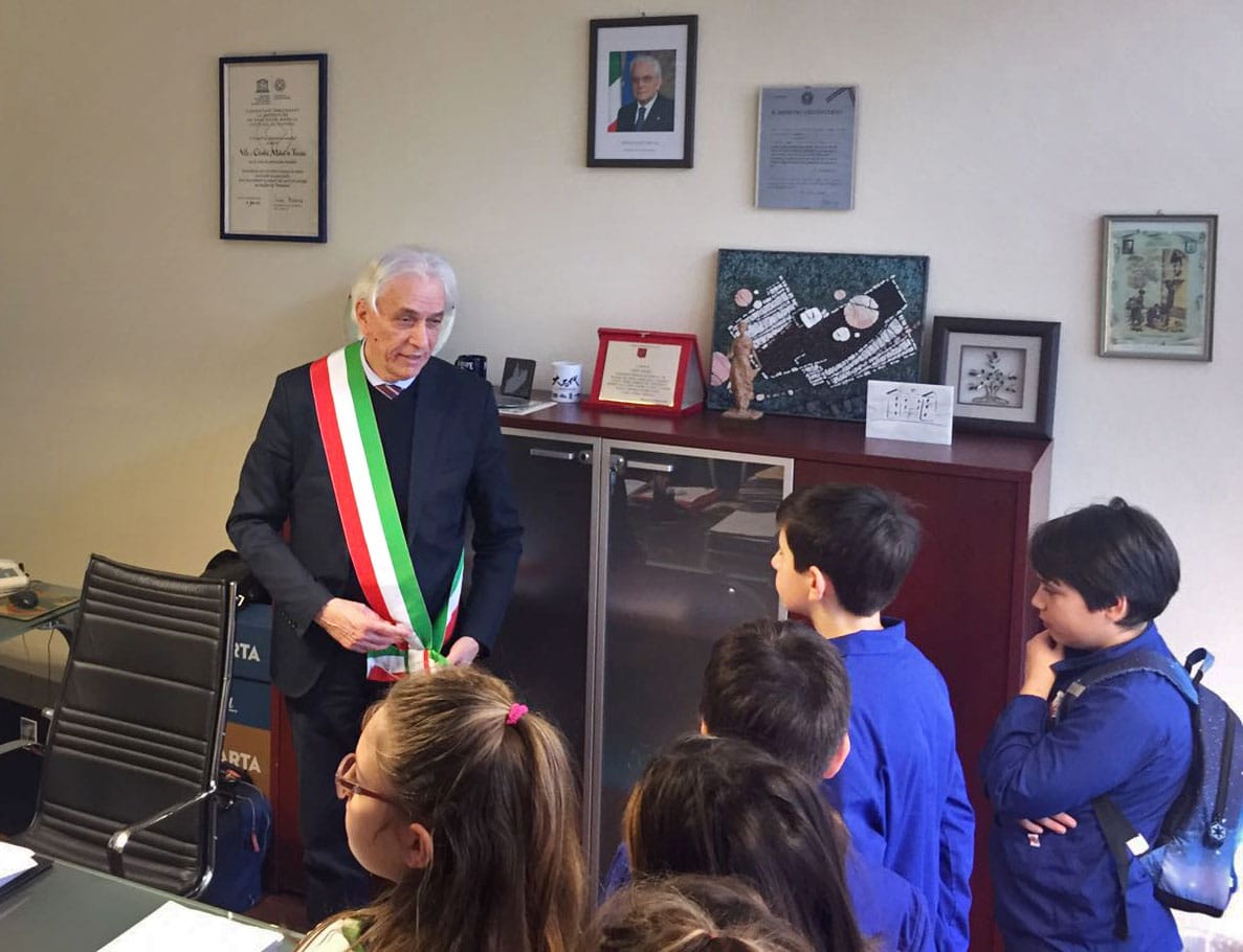 “Io Primo Cittadino”, i bambini della scuola elementare di Marzocchino visitano il Comune