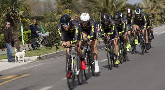 Ciclismo, al via l’11° Cronosquadre della Versilia “Michele Bartoli”