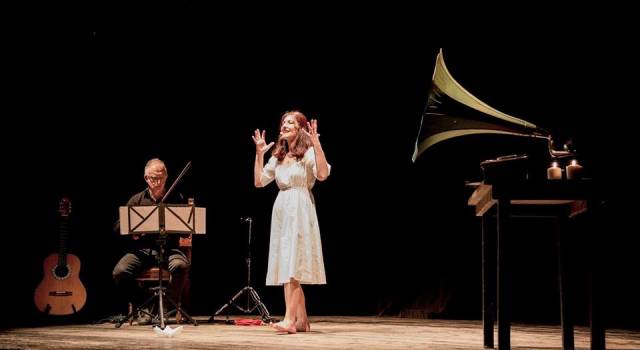 “La Bella di Nulla” di Elisabetta Salvatori, in anteprima al “teatro in casa”  a Forte dei Marmi