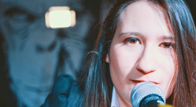 A cento giorni dalla maturità la giovanissima Chiara Nikita lancia il suo primo singolo