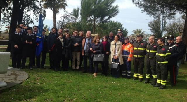 Nuovi alberi a Forte dei Marmi in ricordo del fortunale del 5 marzo