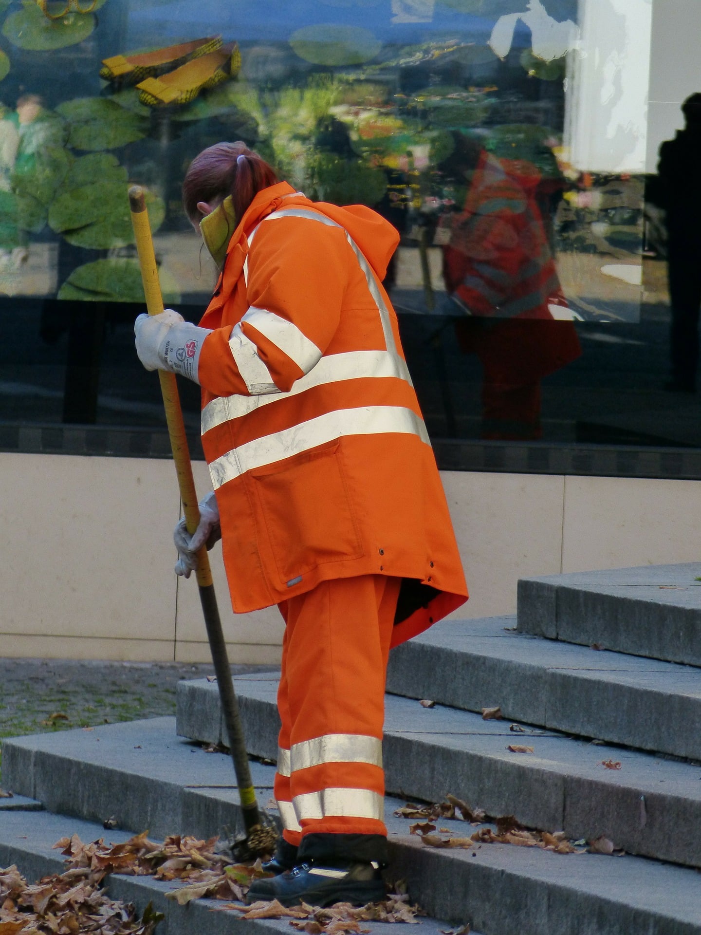 Pulizia delle strade a Viareggio, Montemagni e Trinchese: “Senza logica farla di pomeriggio in estate”