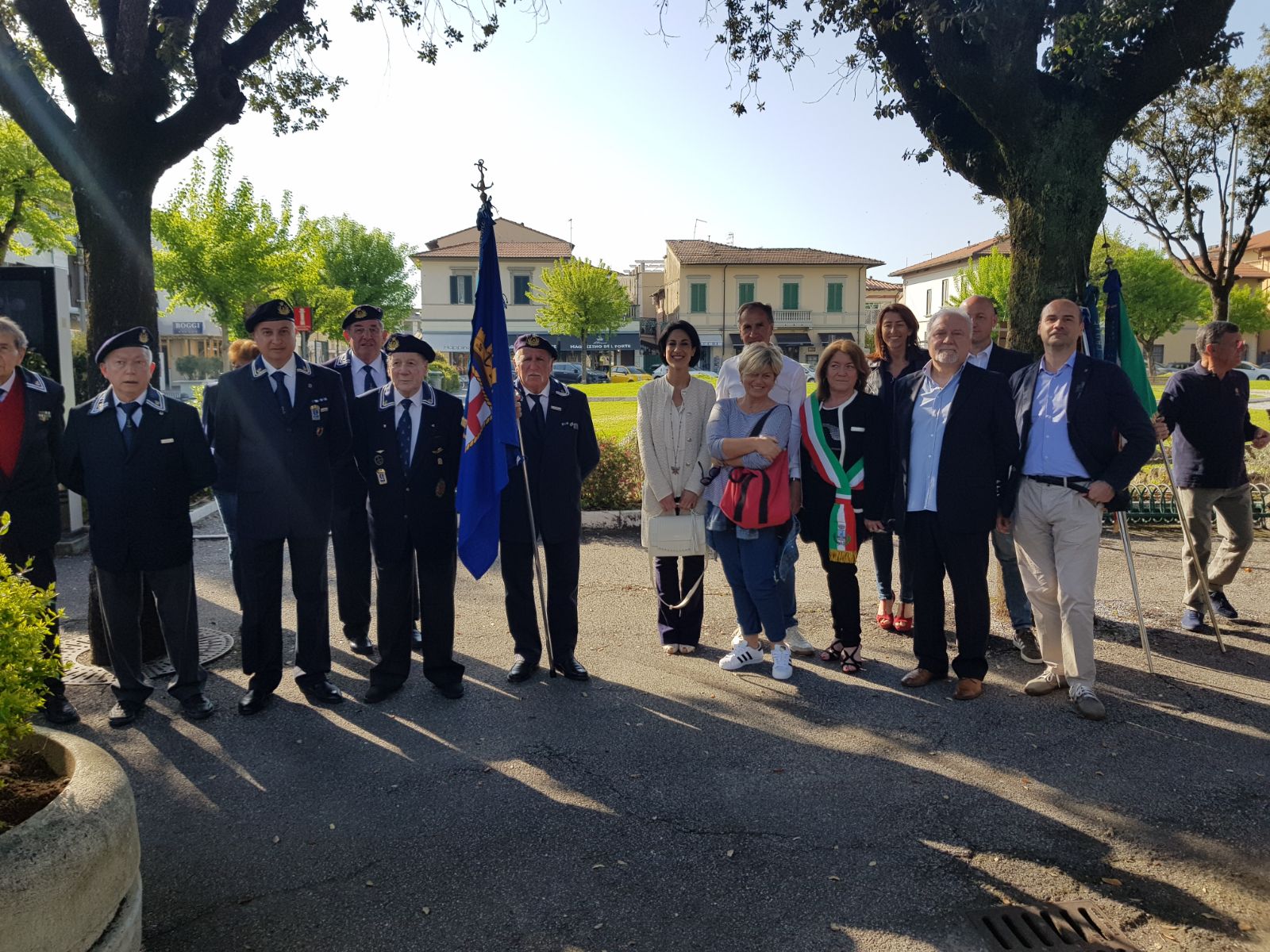 Assenza Forte dei Marmi a Sant’Anna di Stazzema. “Solo un problema logistico”