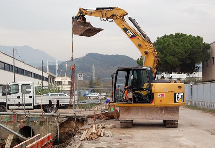 lavori fognatura nera Montramito 1