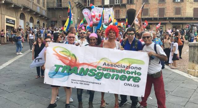 Da Torre del Lago a Siena, anche il Consultorio Transgender al Pride Toscano