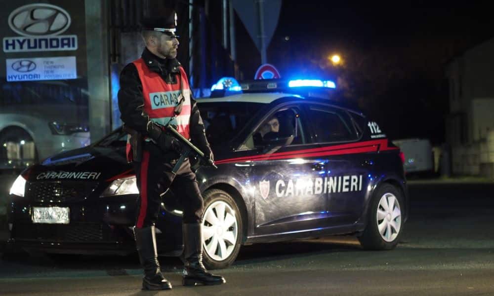 Marocchino offre droga in discoteca ad un Carabiniere. Arrestato