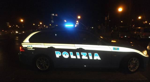 Beccato in Darsena a tentare di rubare un bus turistico: arrestato