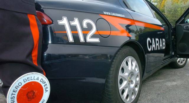 Esplosivo nell&#8217;auto rubata: i carabinieri ci trovano una marmotta