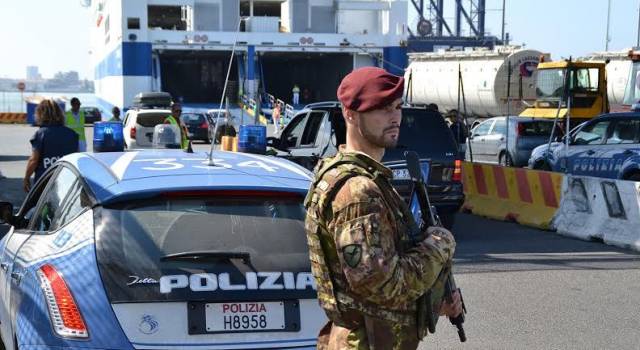 Sbarcati da una nave e respinti dalla Polmare: i 4 cittadini tunisini erano entrati illegalmente nel territorio italiano