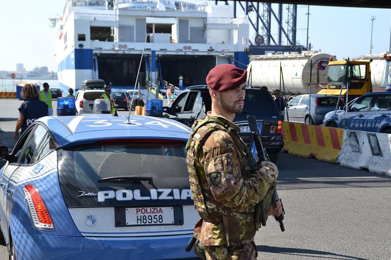 Sbarcati da una nave e respinti dalla Polmare: i 4 cittadini tunisini erano entrati illegalmente nel territorio italiano