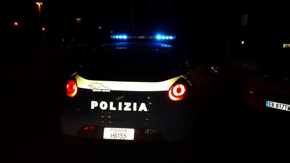 Violenta rissa a colpi di bottiglie a un bar del Terminetto: arrestati