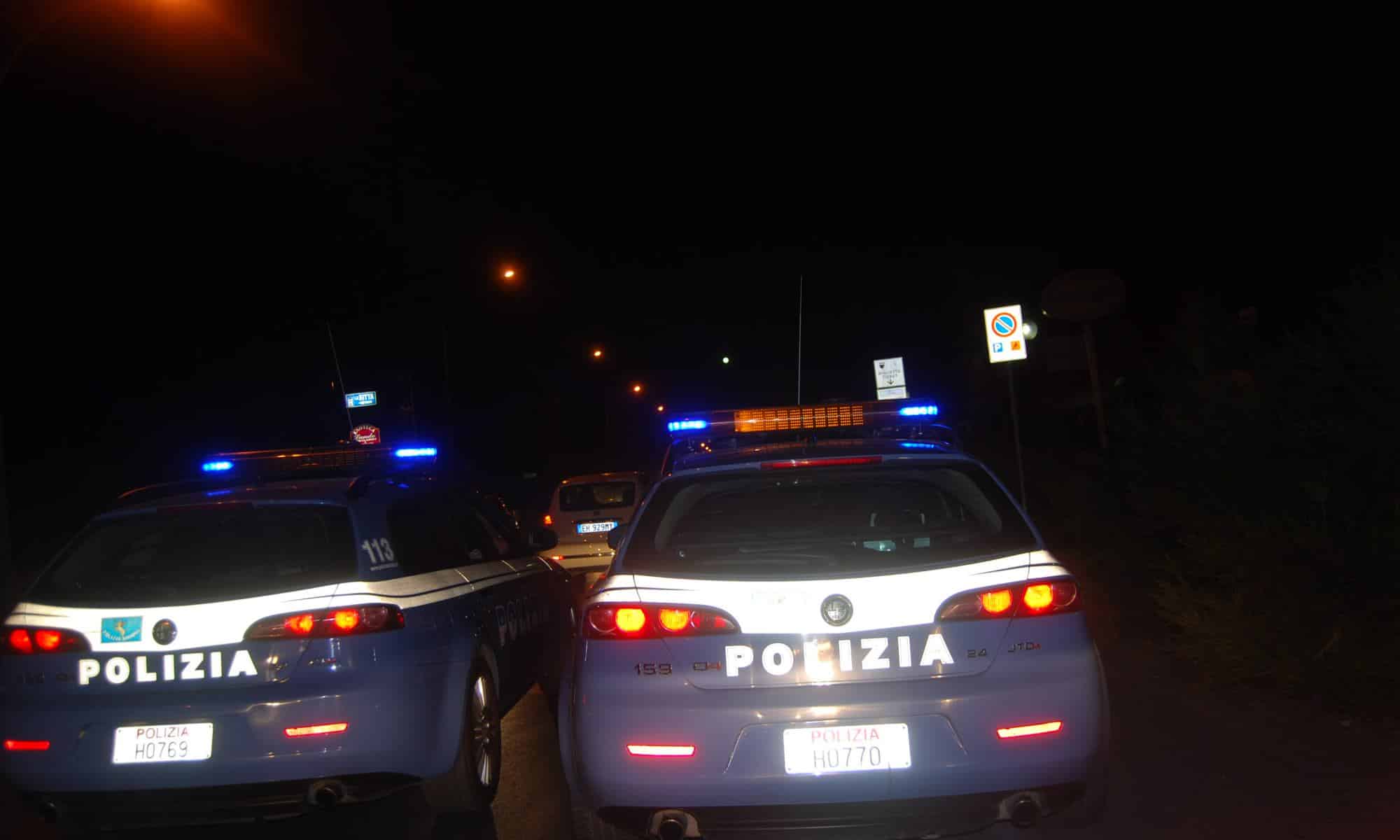 Controlli della Polstrada nel fine settimana: ritirate 22 patenti e sottratti quasi mille punti. Due atleti trovati positivi all’etilometro