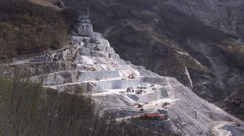 Il Parco naturale regionale delle Alpi Apuane blocca le cave? Bene, ma lo faccia sul serio!