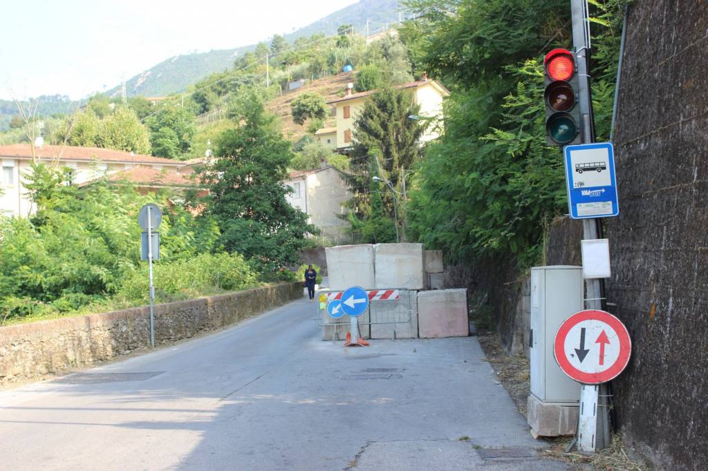 Foto geoblocchi via Casone