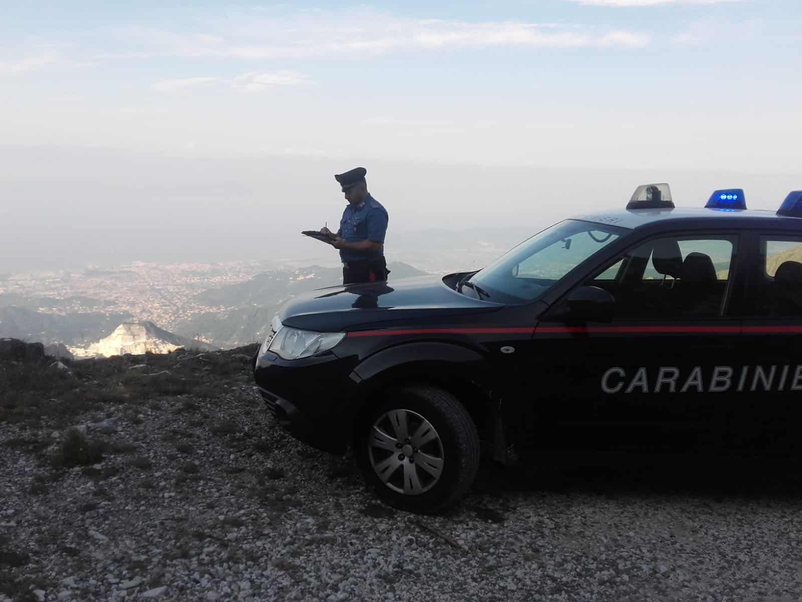 Blitz nel fortino della droga sulle Alpi Apuane, sequestro record di sostanza stupefacente