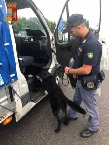TOSCANA Operazione della Polizia di Stato in autostrada osservati sp...1