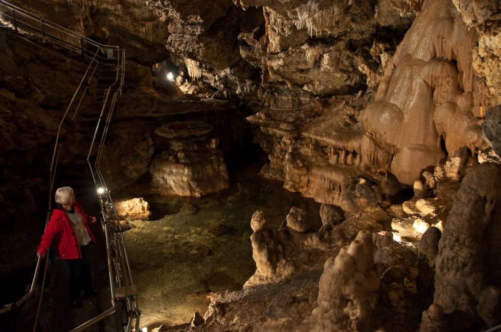 DoveVado- Grotte di Toirano
