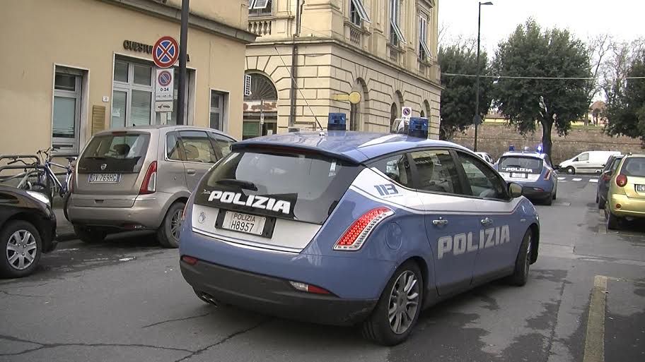 Minorenne arrestato prima di andare a scuola