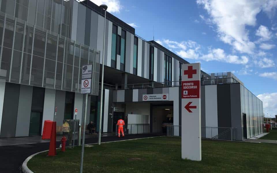 Sardine,malore per il prof che ha minacciato studenti.  Soccorso nella casa in Lunigiana, portato all’ospedale di Massa