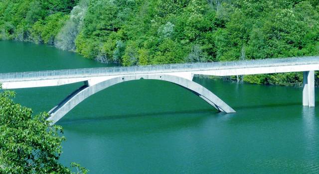 Un ponte di Morandi anche in lucchesia: è a Vagli