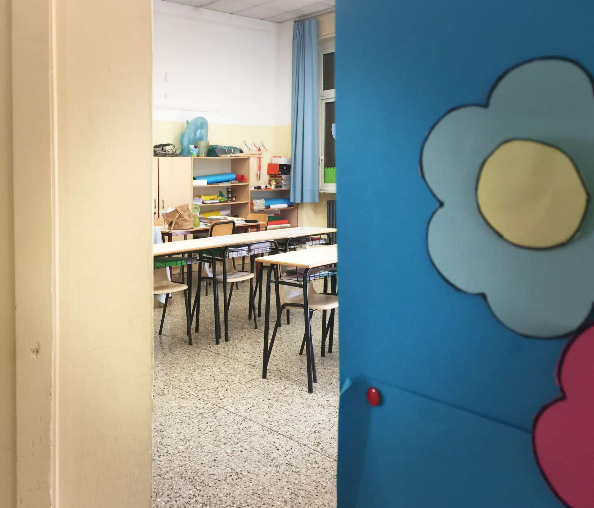 La stabilizzazione degli appalti di pulizie scolastiche è una vittoria: ma quale futuro per gli esclusi?