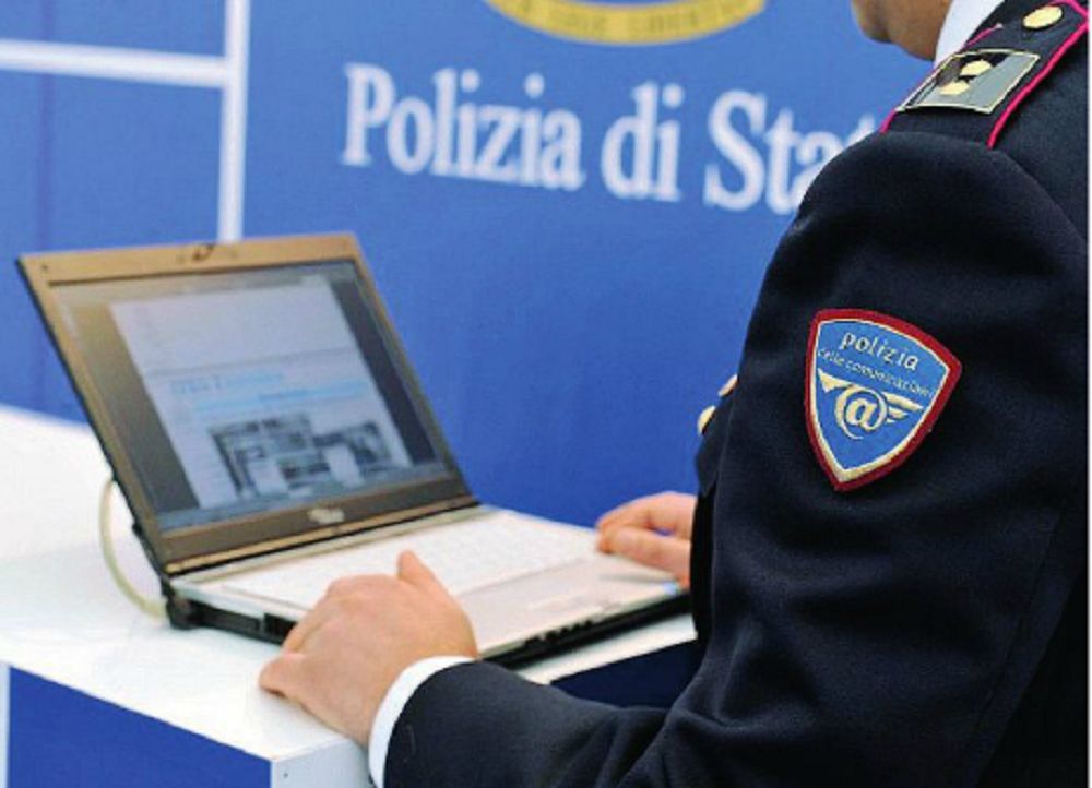 Shopping natalizio on line, i consigli della Polizia per evitare le truffe