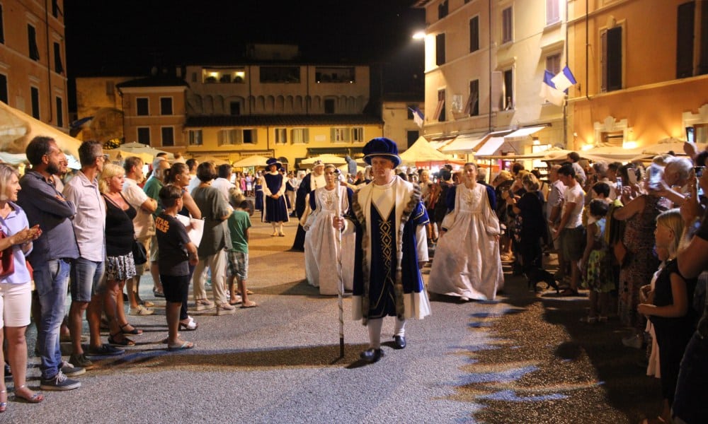 Pietrasanta Medievale, centinaia di figuranti pronti ad invadere la Piccola Atene