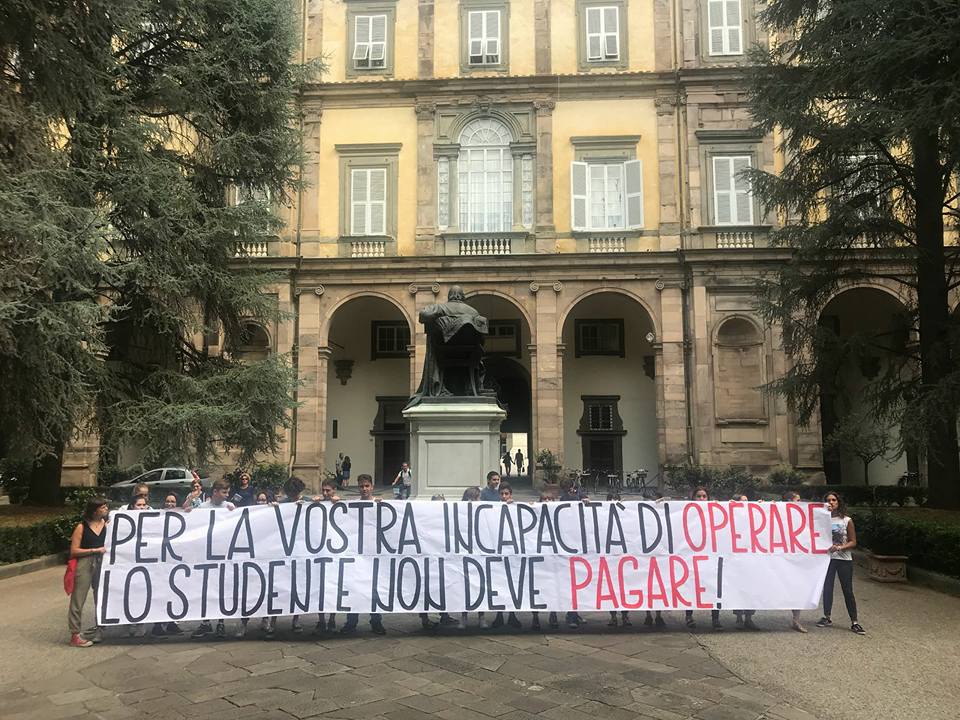 Paladini-Civitali: Gli studenti protestano davanti la Provincia