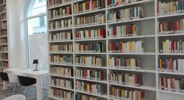 Covid-19: da lunedì 16 novembre sarà attivo su appuntamento il servizio di prestito librario presso la Biblioteca Comunale di Forte dei Marmi