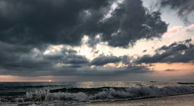 Piogge e temporali, allerta meteo fino a mezzanotte