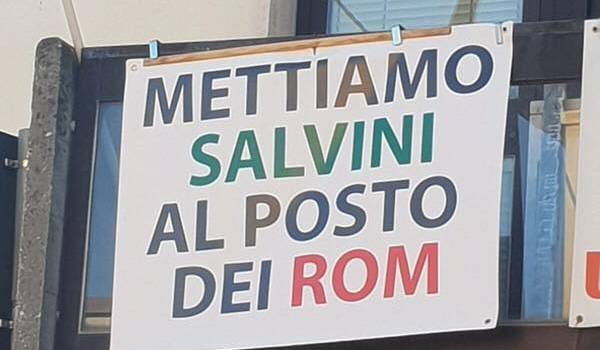 Rimosso lo striscione su Salvini, la soddisfazione della Lega