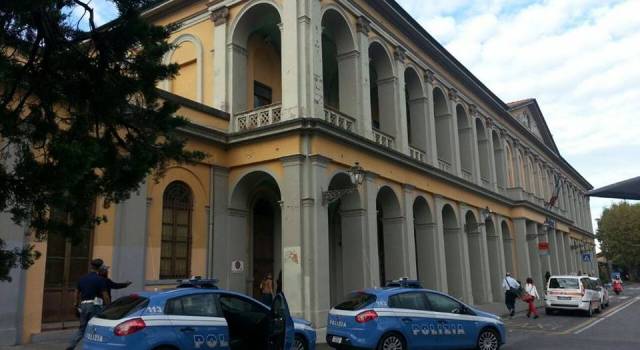 Operazione &#8220;Stazioni Sicure&#8221;, controllate 534 persone: a Lucca denunciato un uomo per danneggiamento