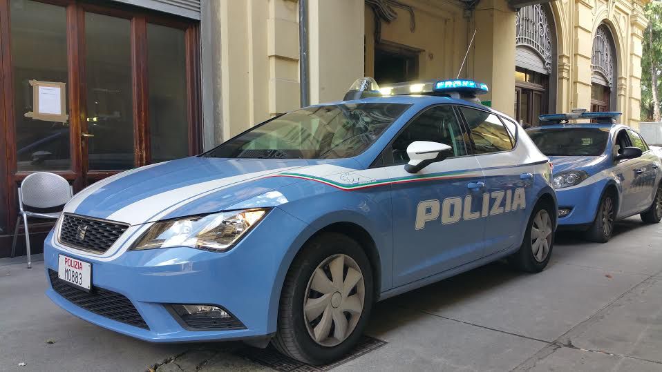 polizia questura lucca