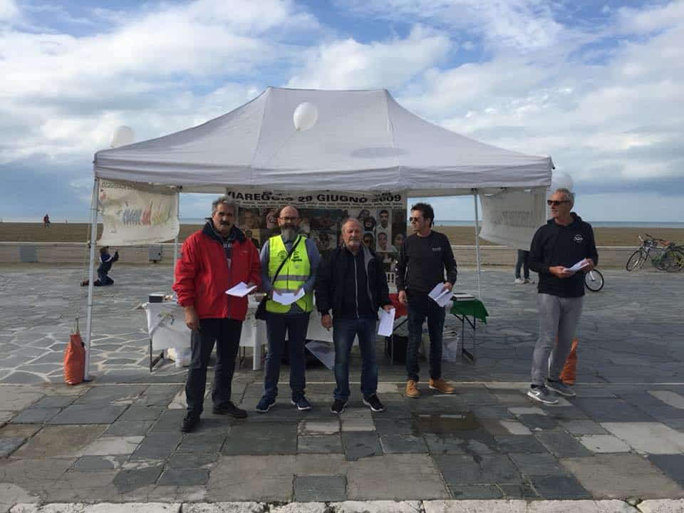 Gazebo della strage in Passeggiata, Ferrara (5 Stelle): “Vergogna, non avevano bisogno di autorizzazioni”