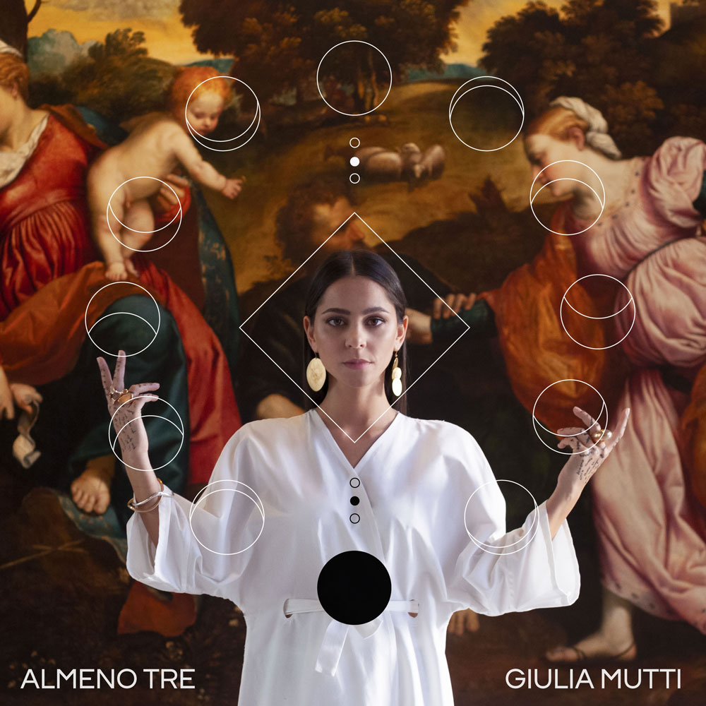 Esce “Almeno Tre”, il primo singolo di Giulia Mutti
