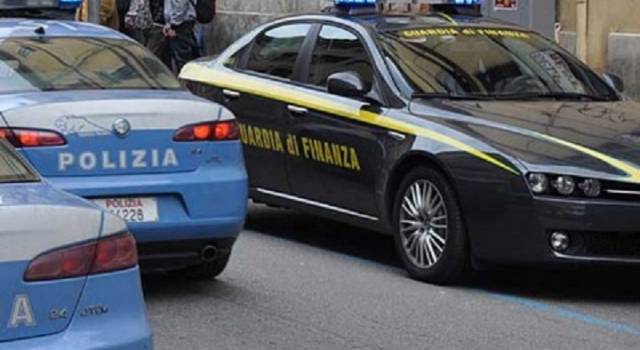 Oro rubato, fuso in lingotti e rivenduto: 33 arresti e 44 indagati. Sequestri per un milione