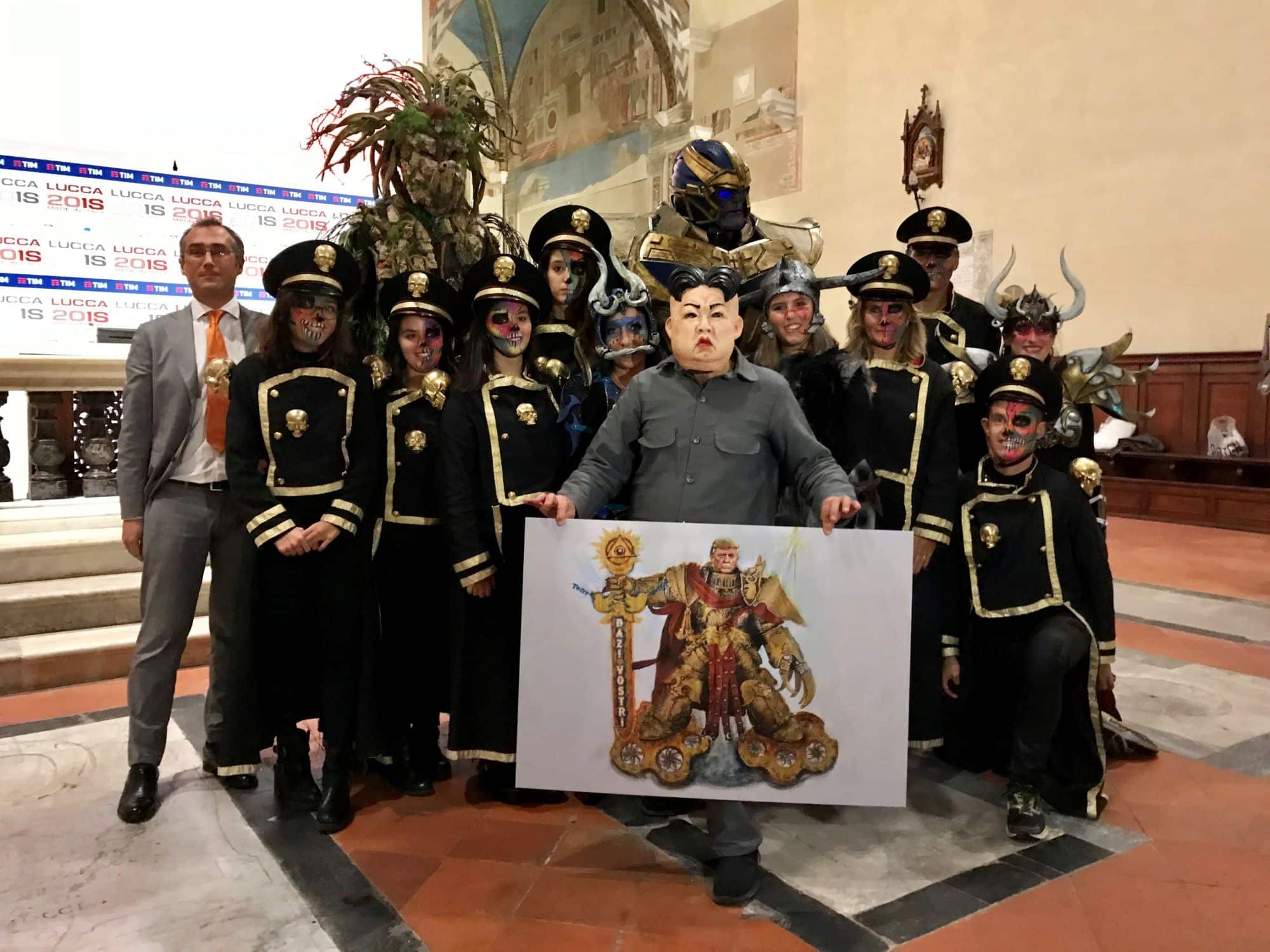 la delegazione del Carnevale di Viareggio che ha partecipato allevento a Lucca Comics 2018