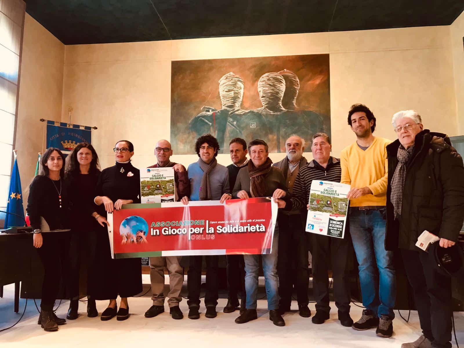 Calcio e solidarietà allo stadio comunale di Pietrasanta