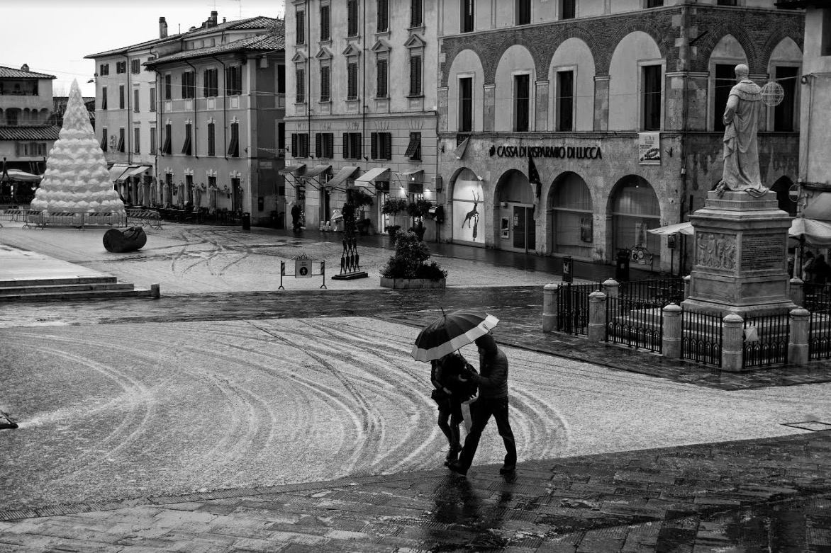 Pietrasanta vista con l’obiettivo